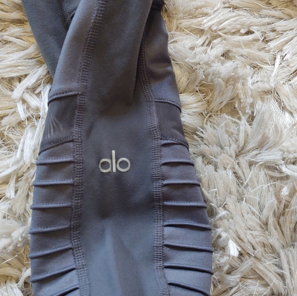 ALO Yoga Gray Moto leggings Small - Picture 6 of 8